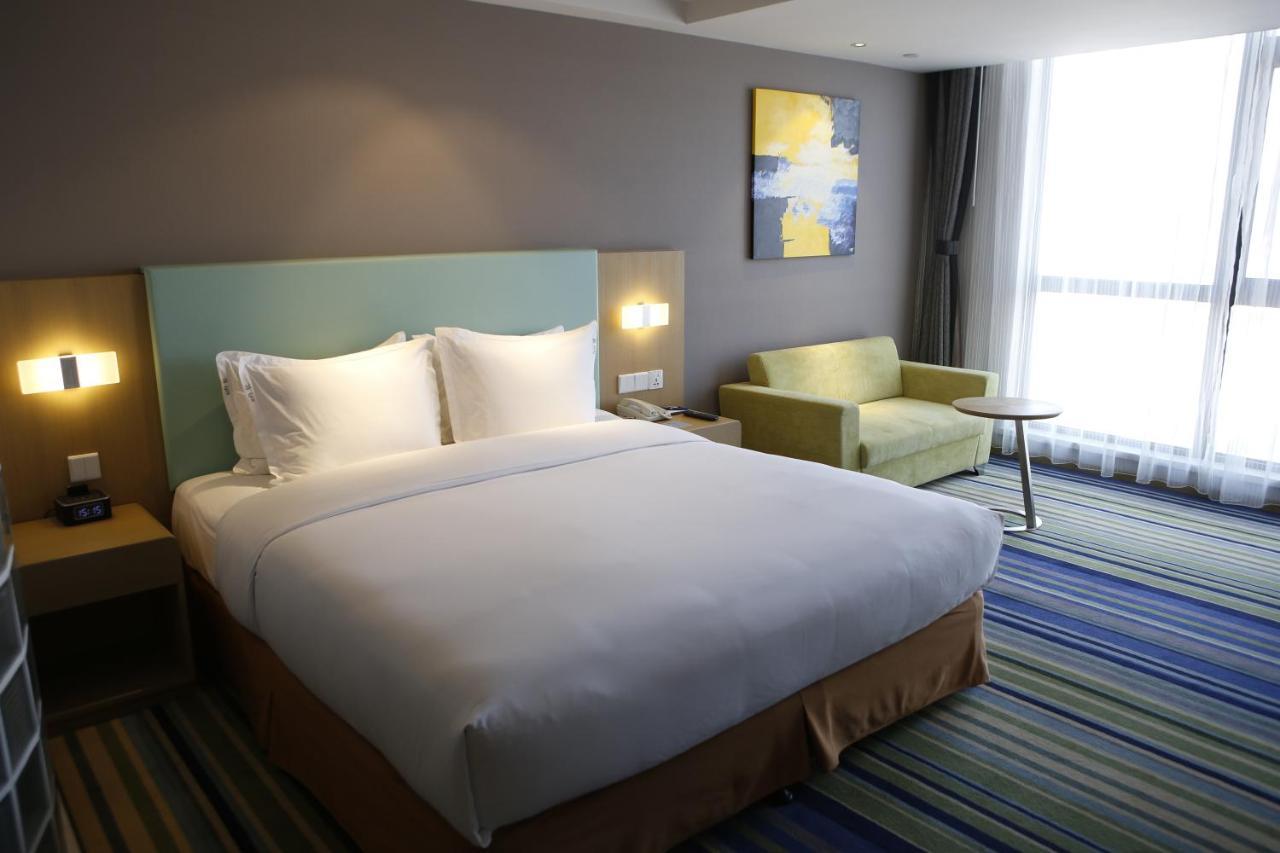 Holiday Inn Express Yingkou Onelong Plaza By Ihg Gaizhou エクステリア 写真