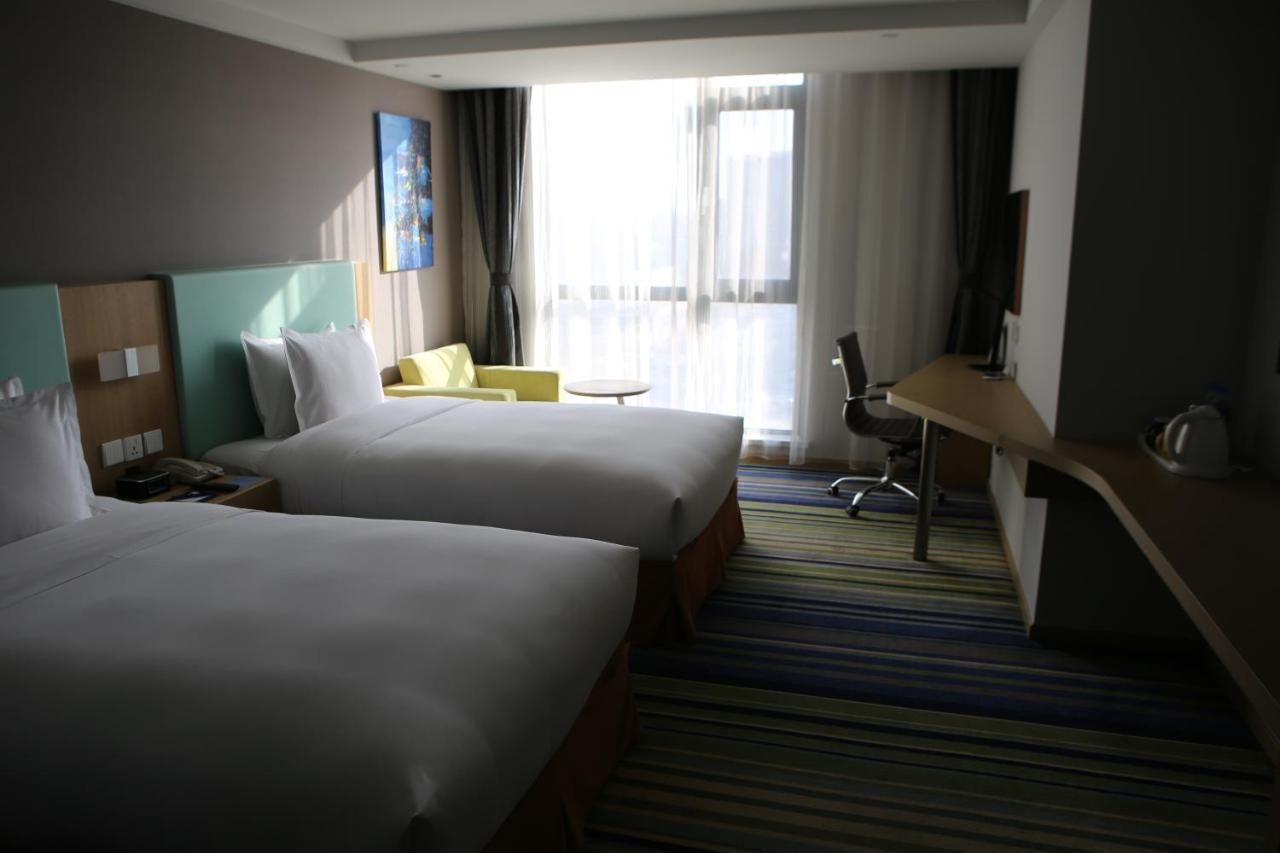 Holiday Inn Express Yingkou Onelong Plaza By Ihg Gaizhou エクステリア 写真