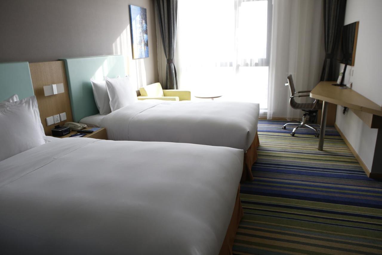 Holiday Inn Express Yingkou Onelong Plaza By Ihg Gaizhou エクステリア 写真
