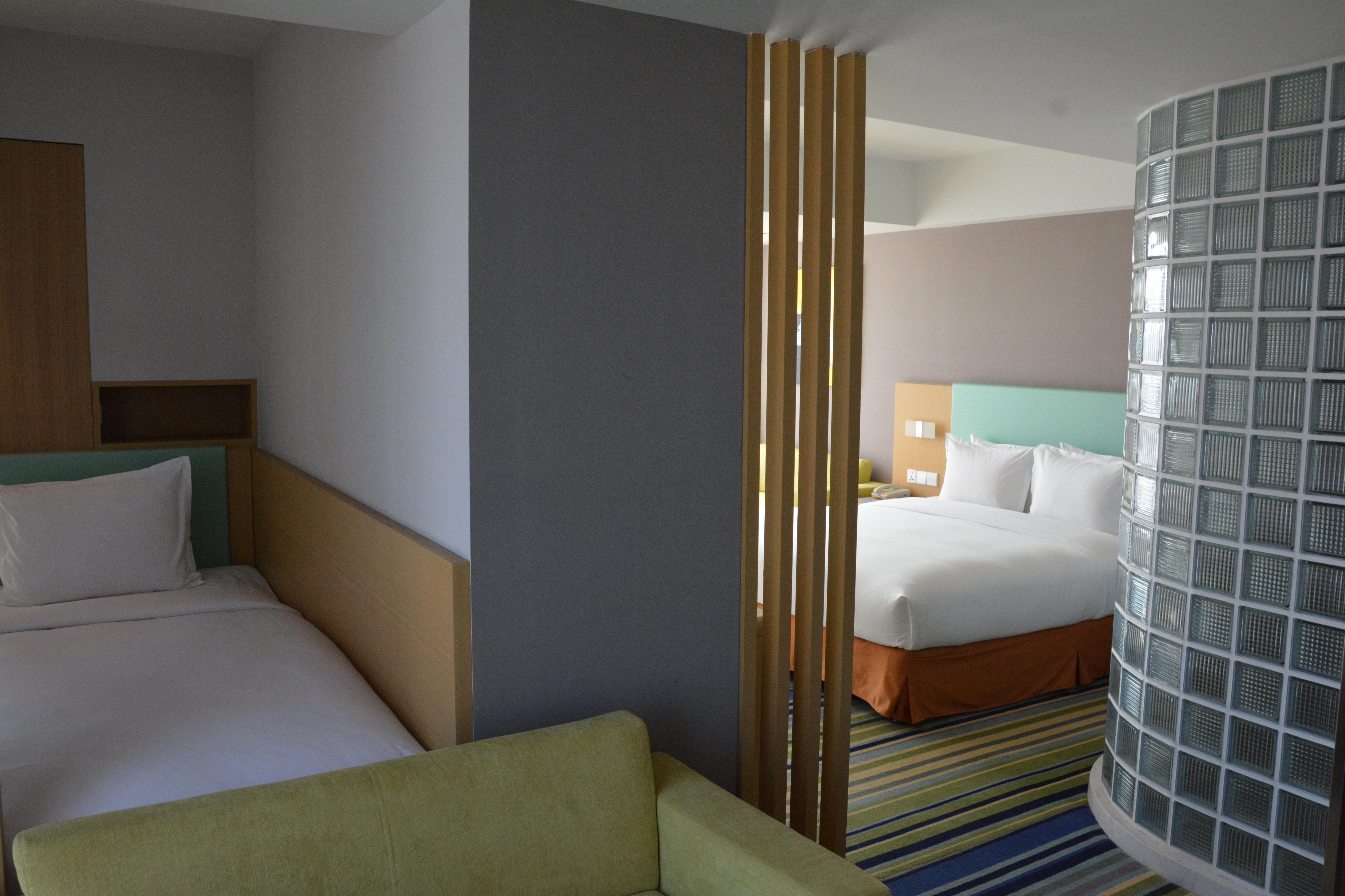 Holiday Inn Express Yingkou Onelong Plaza By Ihg Gaizhou エクステリア 写真
